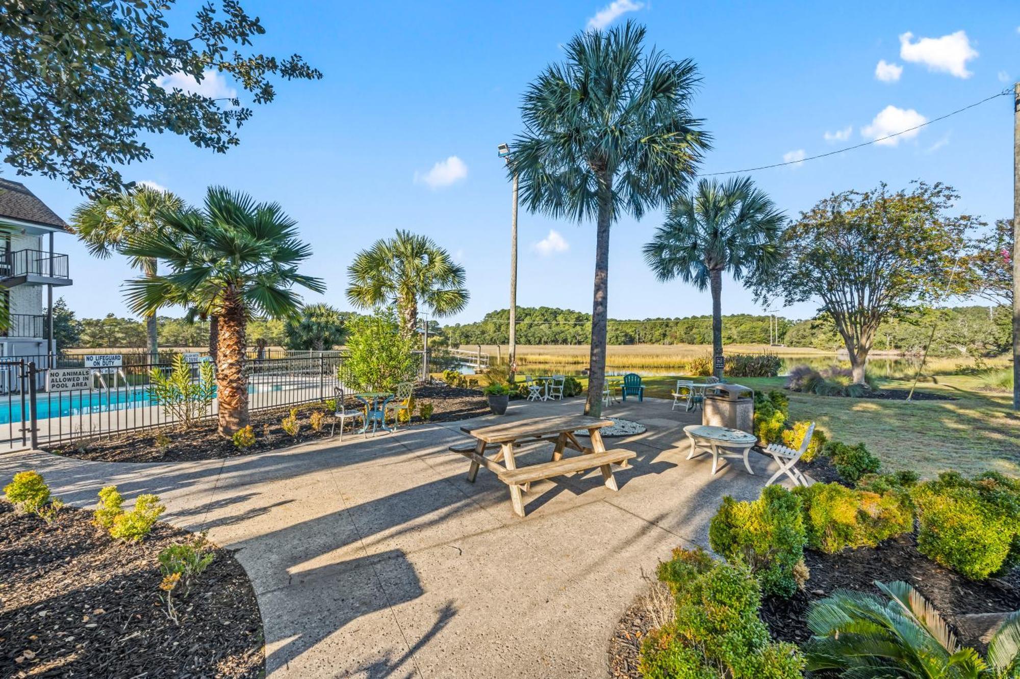 Charleston Creekside Inn Exterior photo