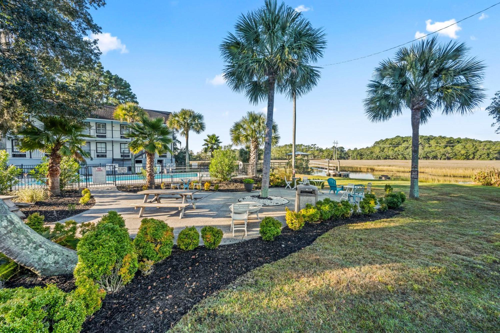 Charleston Creekside Inn Exterior photo