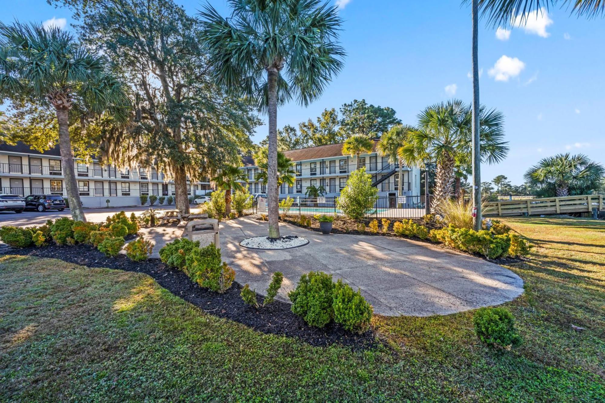 Charleston Creekside Inn Exterior photo